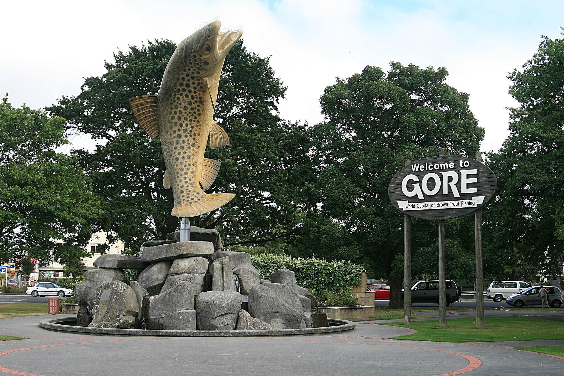 Gore, New Zealand: Gore fish statue
