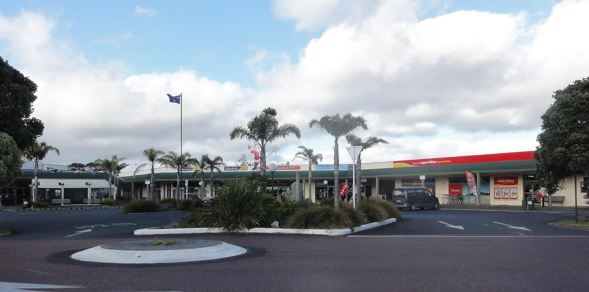 Pauanui, New Zealand: "CBD" of Pauanui, New Zealand